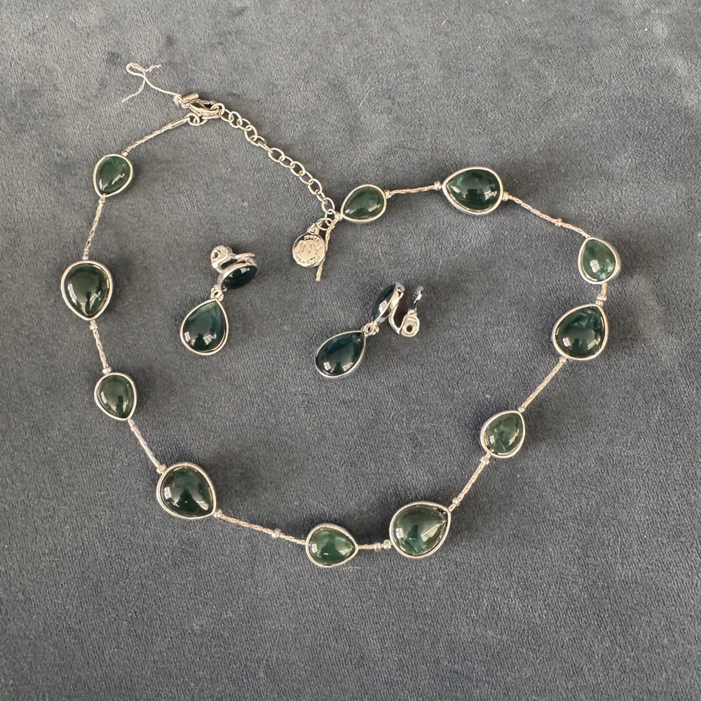 Elegant Green Gemstone Necklace and Earring Set